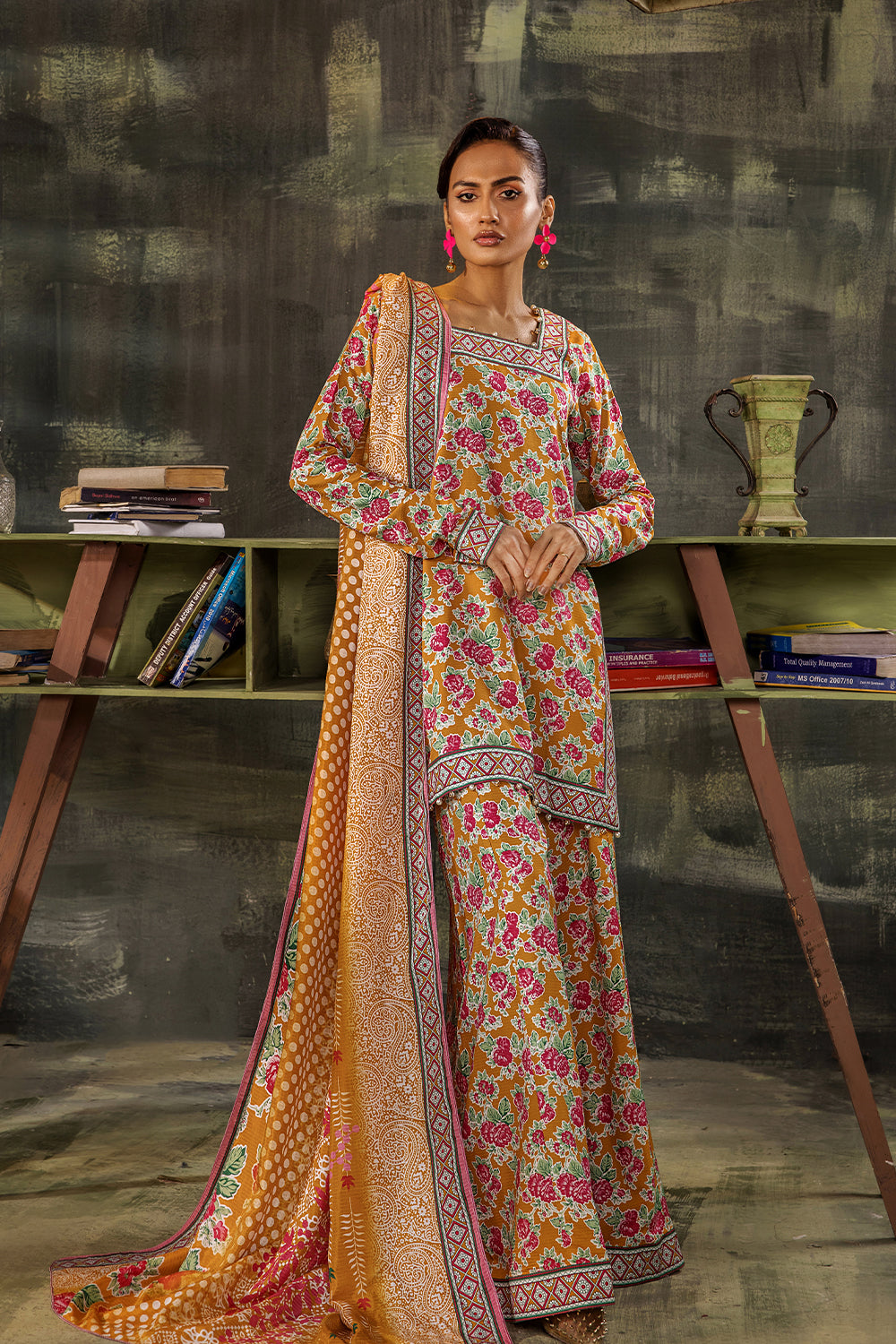 MLO06 | 3 PC UNSTITCHED